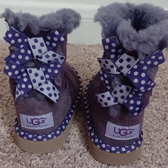 Purple ugg boots - Picture 2 of 5